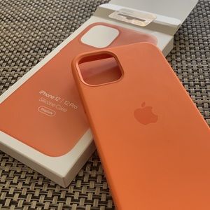 Apple iPhone s 12 pro silicone case